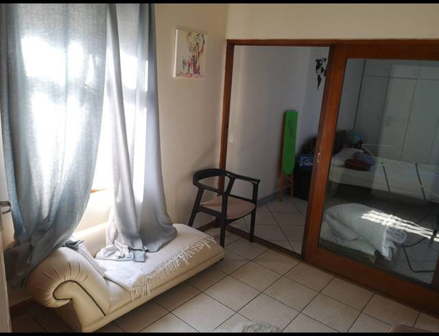 2 BEDROOM APARTMENT TO LET IN CLARENDON